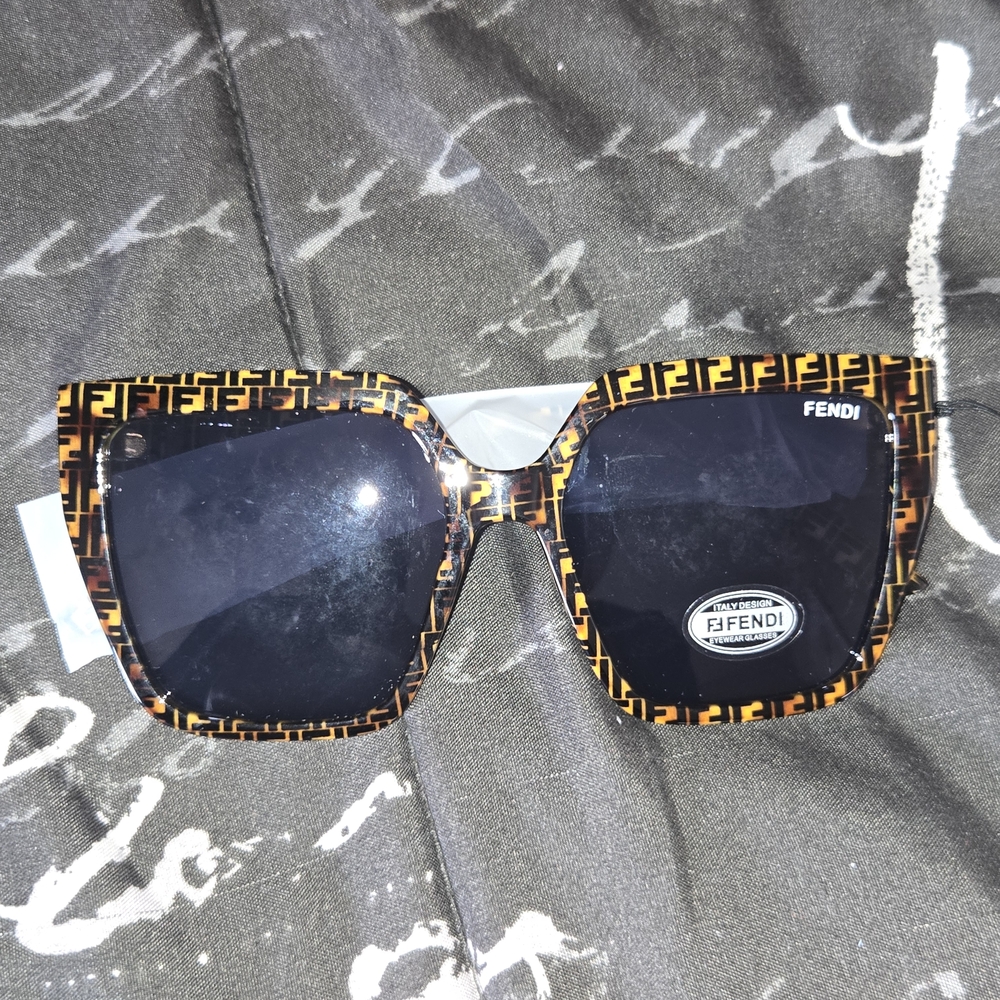 Fendi Women's Black and Tortoise Sunglasses